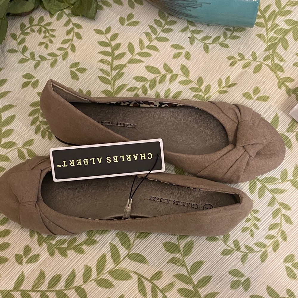 Charles Albert Taupe Knot-Front Ballet Flats